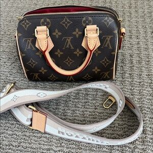 Louis Vuitton Brown Monogram Handbag Speedy 20